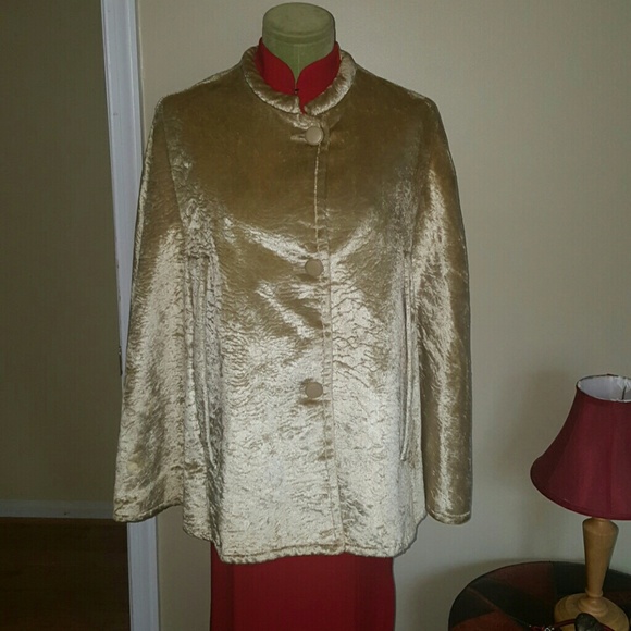 VINTAGE CAPE - Picture 6 of 6